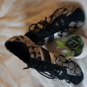 COACH Jayme 91/2 M Black/White/Silver Coach Symbols